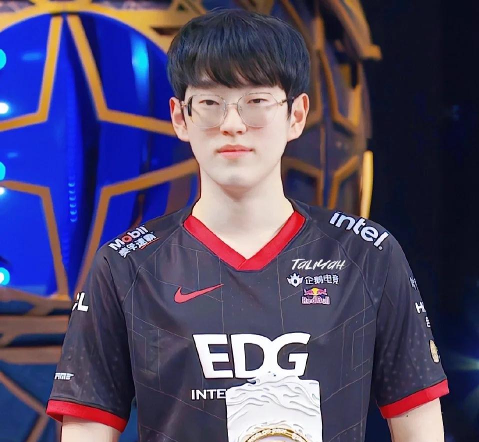 Scout新星晋级下一阶段表现突出，塞尔维亚队前途光明！