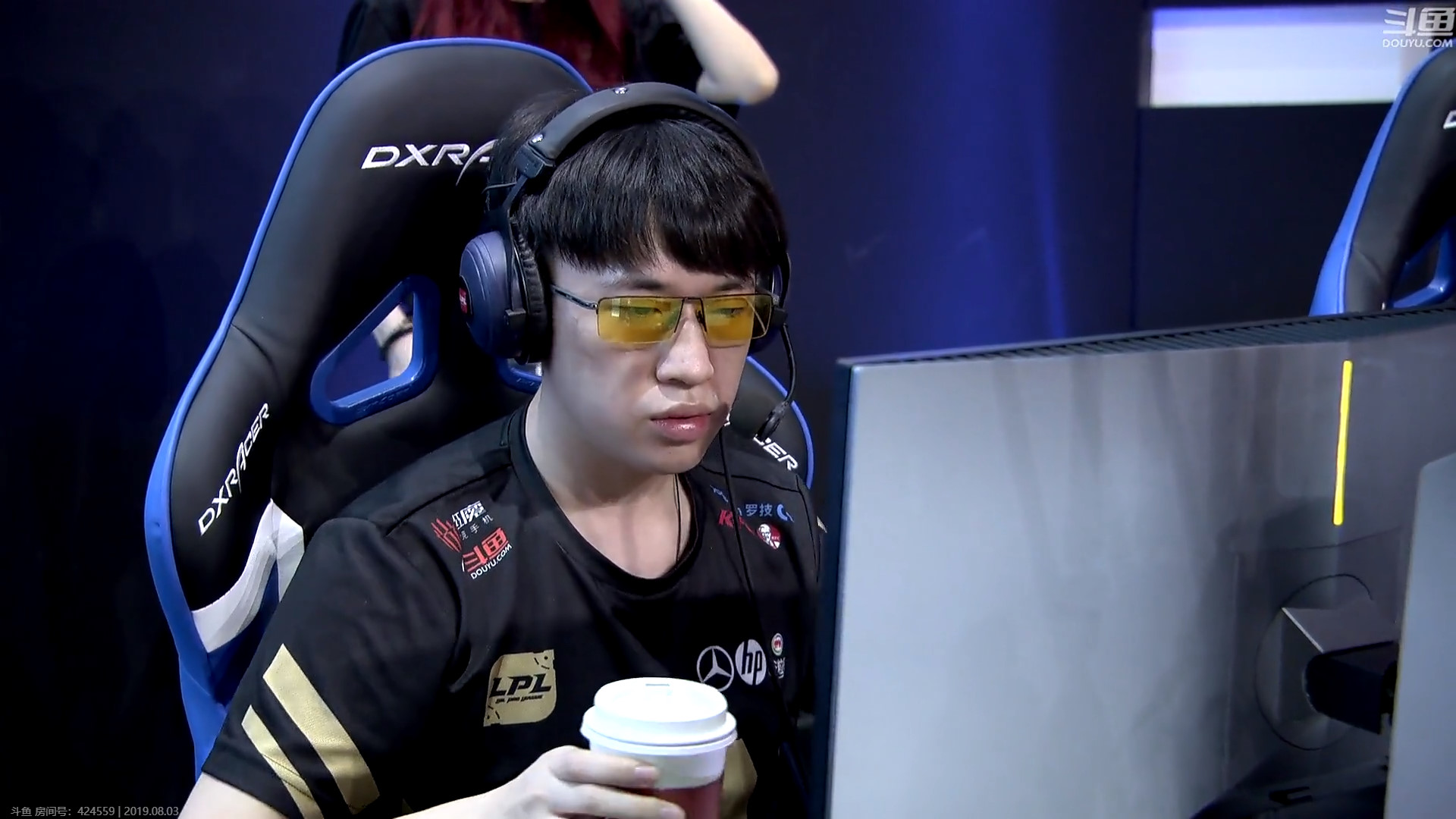 包含Uzi在瑞士队比赛中突破纪录,逆转引发热议!的词条 包含Uzi在瑞士队比赛中突破纪录,逆转引发热议!的词条